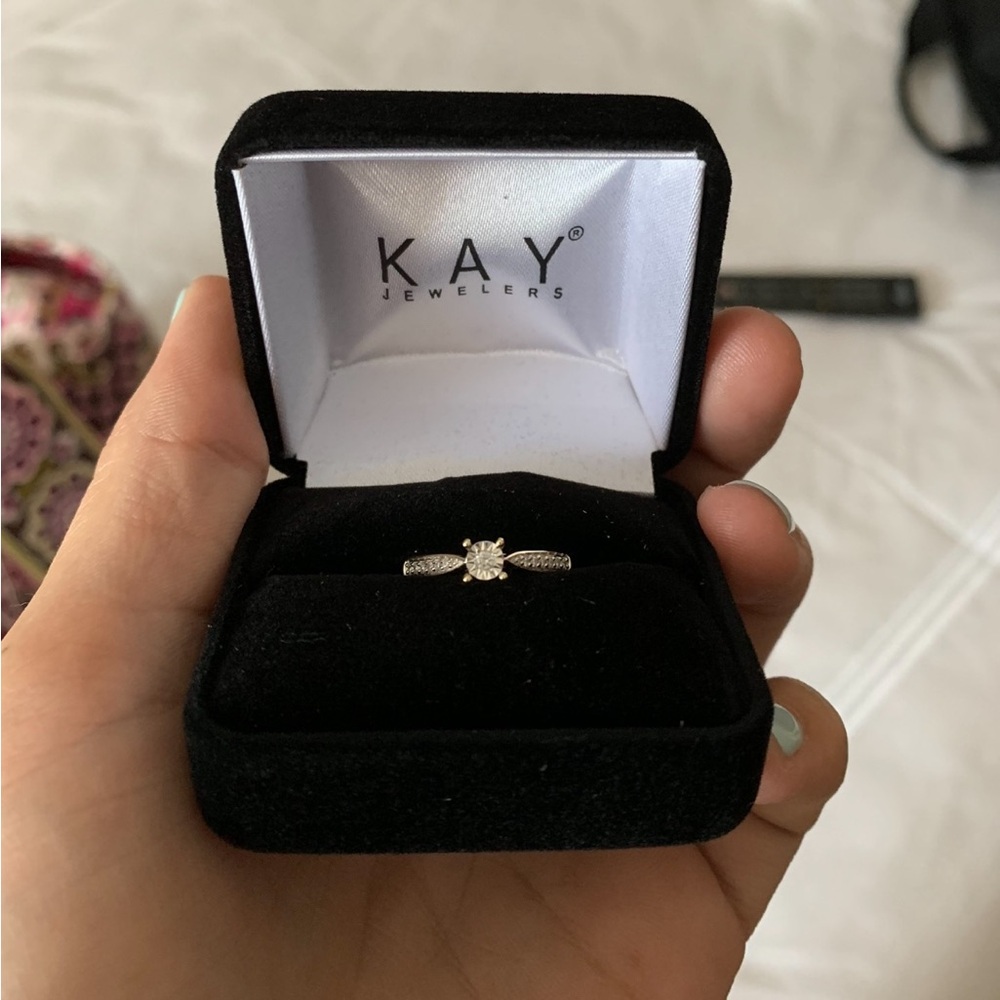 Kay Jewelers - Princess-Cut Diamond Promise Ring 1/6 ct tw 10K Yellow Gold